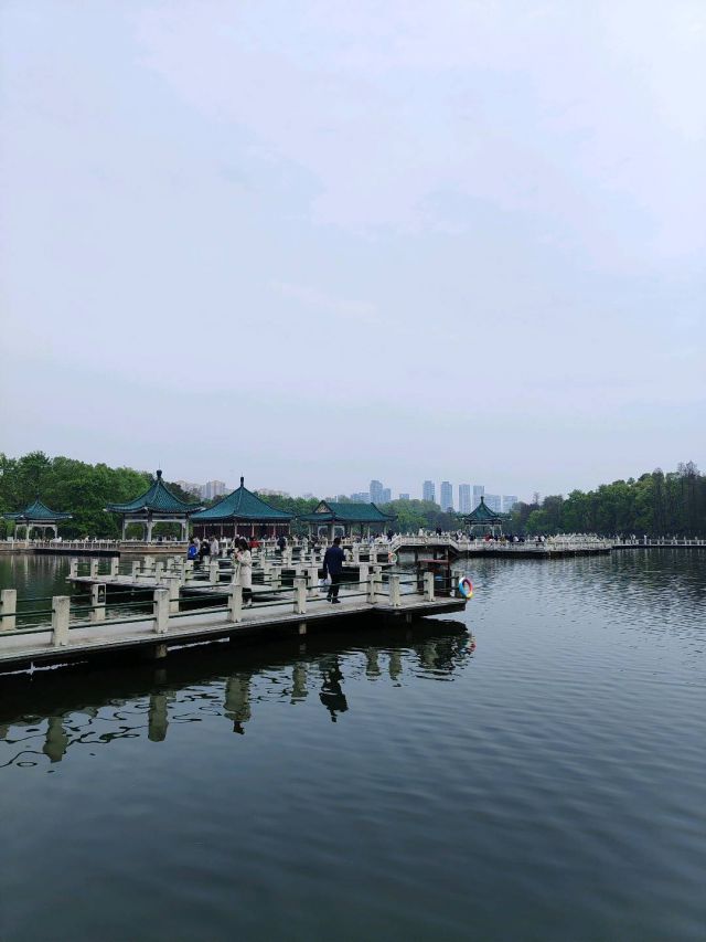 北京-图片来源编辑网