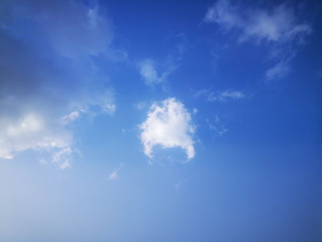 天空-图片来源编辑网