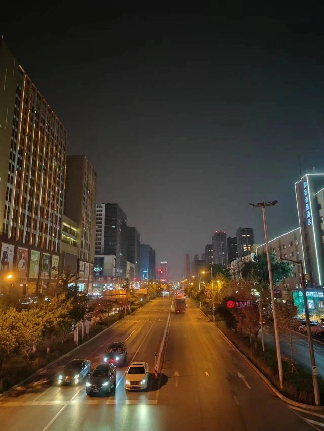 城市风景-图片来源编辑网