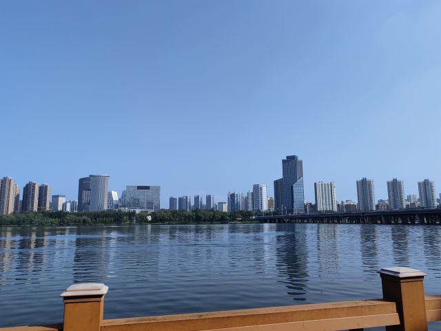 沈阳浑河景色-图片来源编辑网