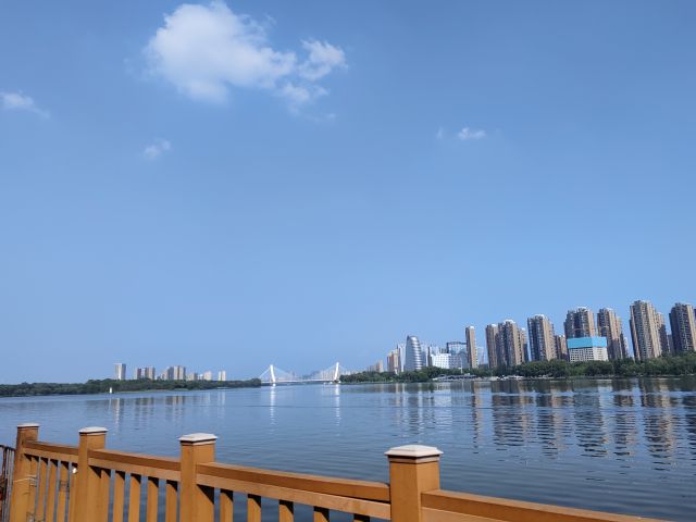 沈阳浑河景色-图片来源编辑网
